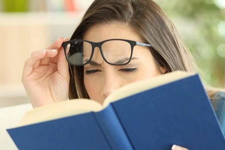 Lão thị là gì? Nguyên nhân chính và phương pháp điều trị hiệu quả nhất