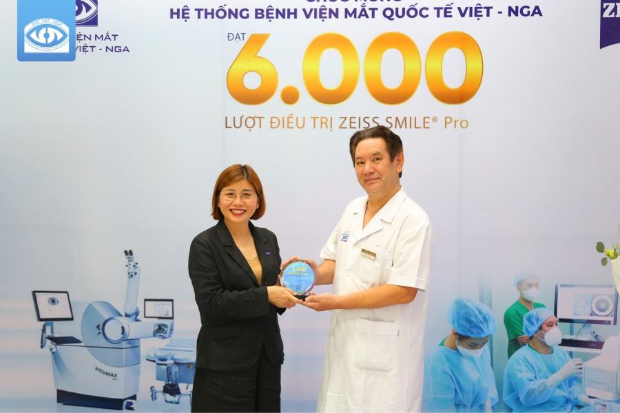 TS.BS Boris Fattakhov - Bác sĩ nhãn khoa phẫu thuật thành công 3000 ca Smile Pro nhiều nhất tại Việt Nam