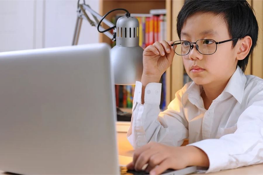 Cảnh báo top 5 lý do khiến độ cận tăng nhanh
