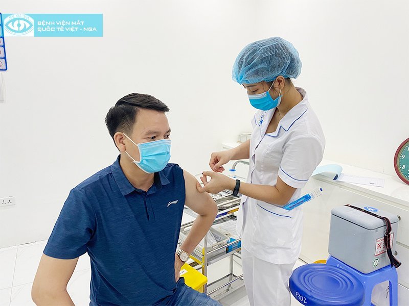 Bệnh viện Mắt Quốc tế Việt - Nga Hà Nội chung sức đẩy lùi Covid-19 tại địa bàn